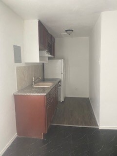 Foto del edificio - 1339 W Ridgewood Ct