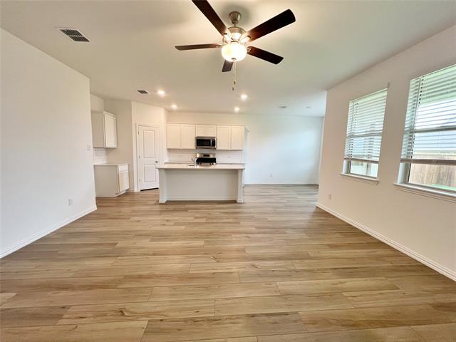 Building Photo - 1221 Sassafras Dr