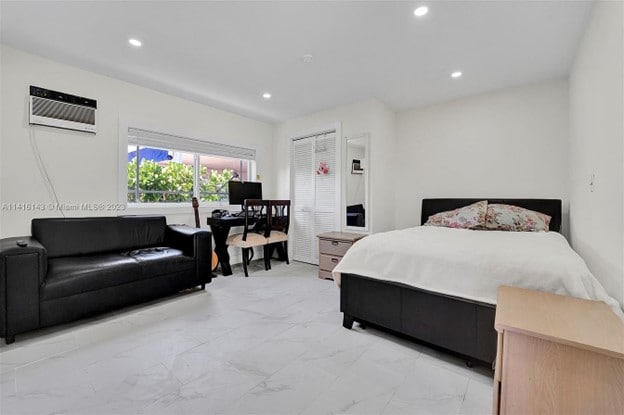 Photo - 1169 SW 23rd Ave Apartment