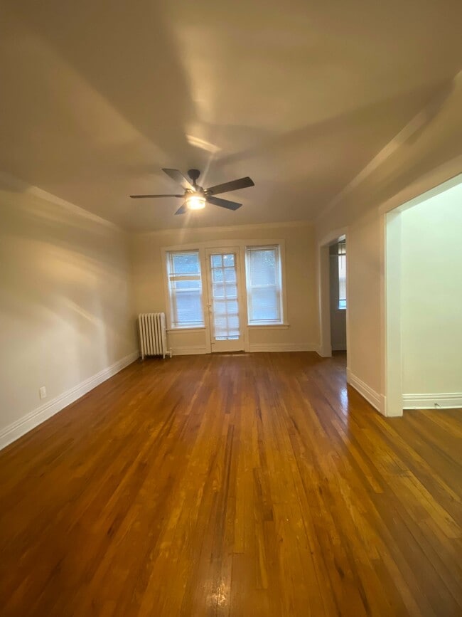 Foto del edificio - 6332 N Magnolia Ave