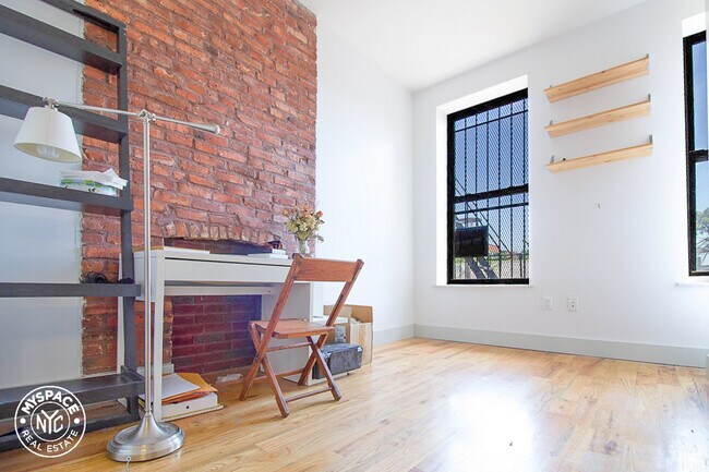 Building Photo - 1323 Bedford Ave
