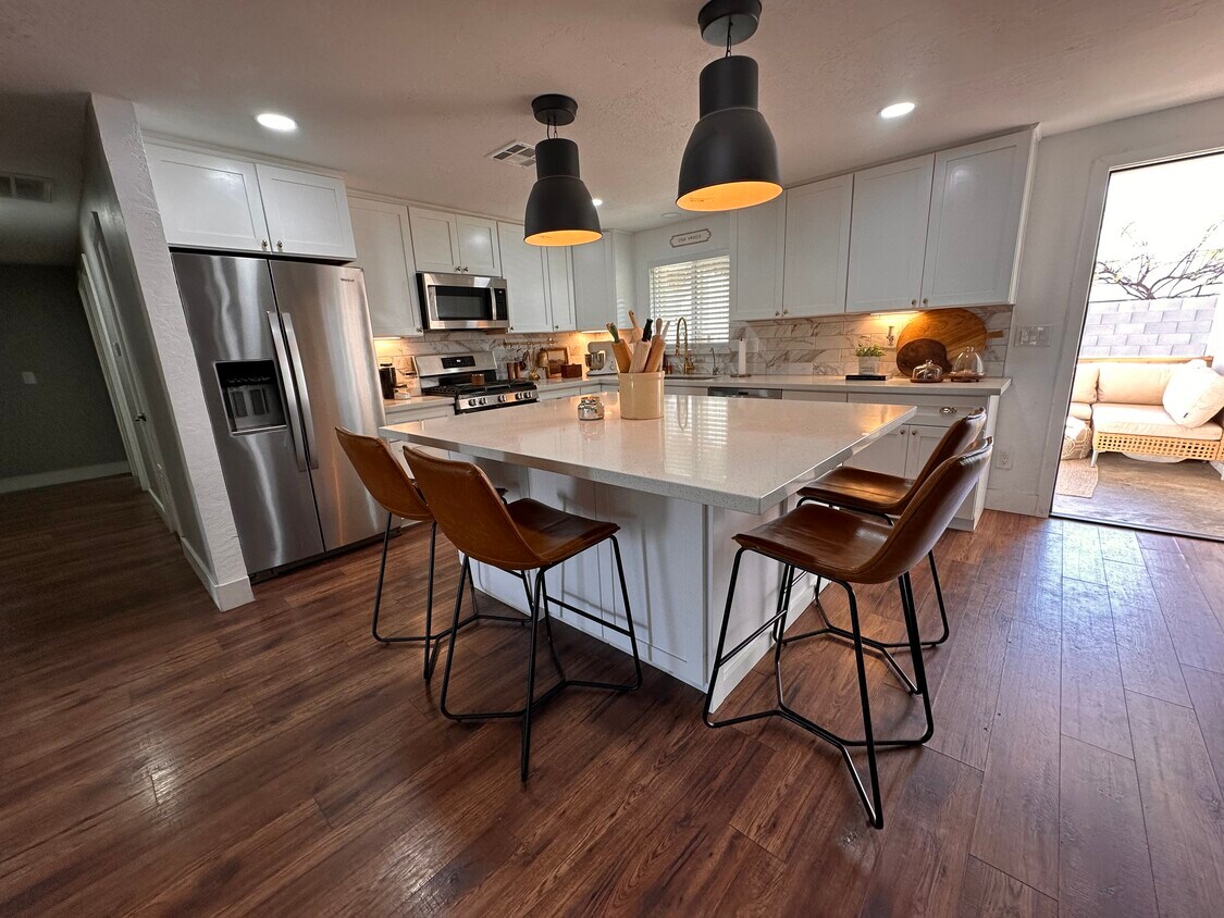 Foto principal - 14027 N 32nd St