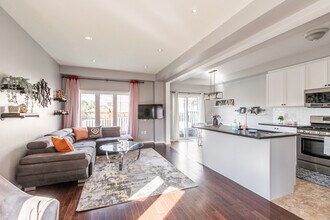 Building Photo - 51 Palacebeach Trail