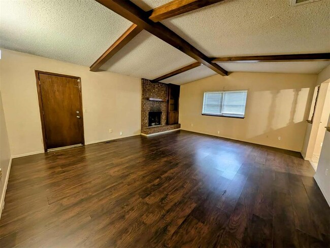 Building Photo - 3729 SE 48th Pl