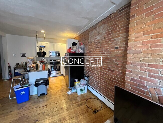 Building Photo - 610 Columbus Ave