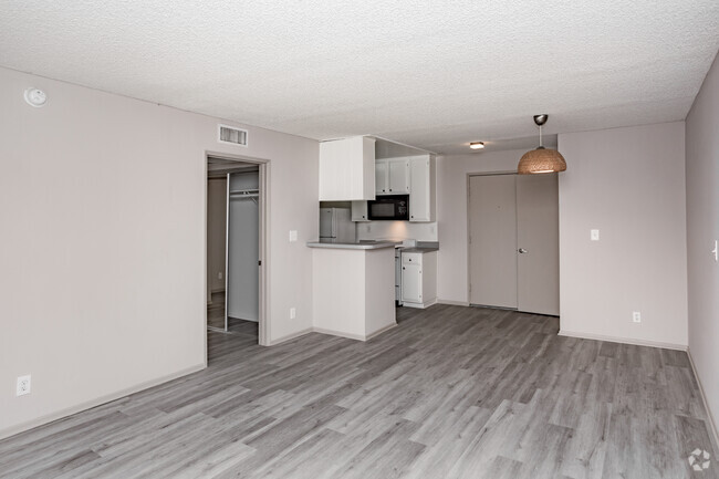 1HAB, 1BA - 750 ft² - Lido Apartments - 3745 Glendon Ave