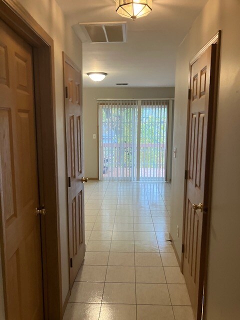 Building Photo - 1615 Firestone Ln