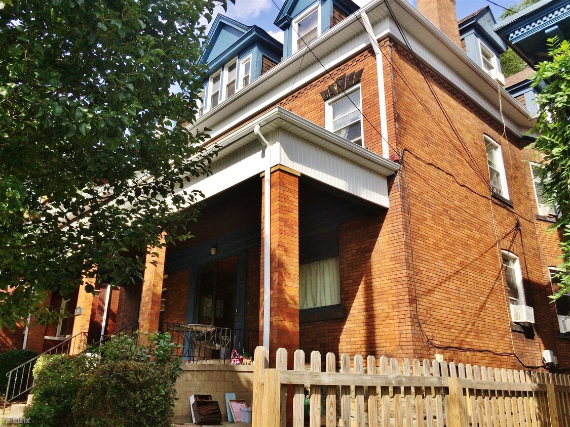 Primary Photo - 361 S Fairmount St