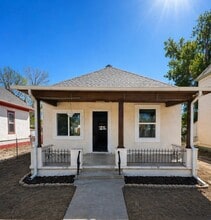 Building Photo - 1524 Palmer Ave