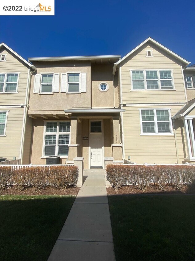 Primary Photo - 1430 Summer Ln