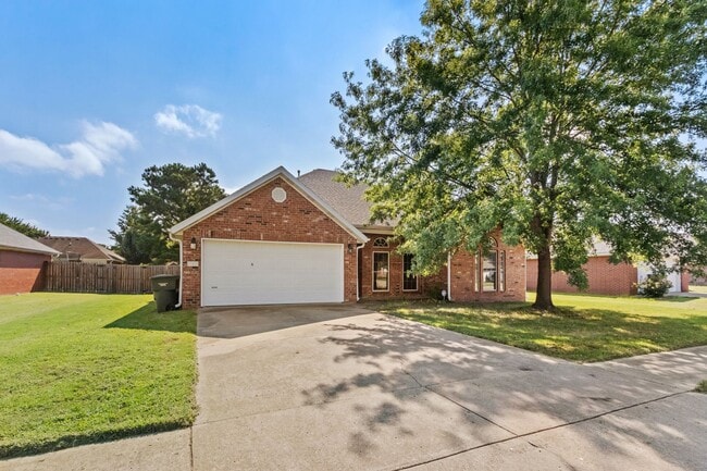 Photo - Bright & Beautiful 4 Bedroom Home with Fenced Yard and Modern Upgrades!