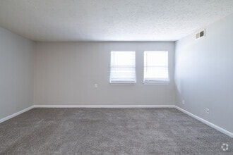 1BR, 1BA -  865SF Living Room - Newberry Parc