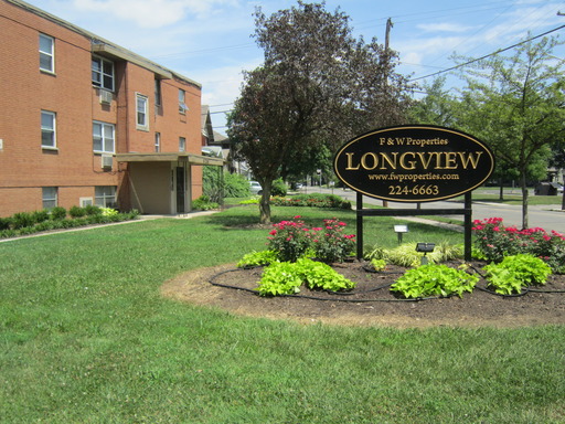 Primary Photo - 1728 E Long St