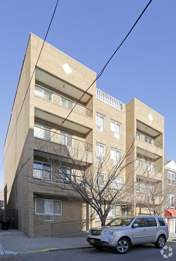 2634 30th Street - 2634 30th St