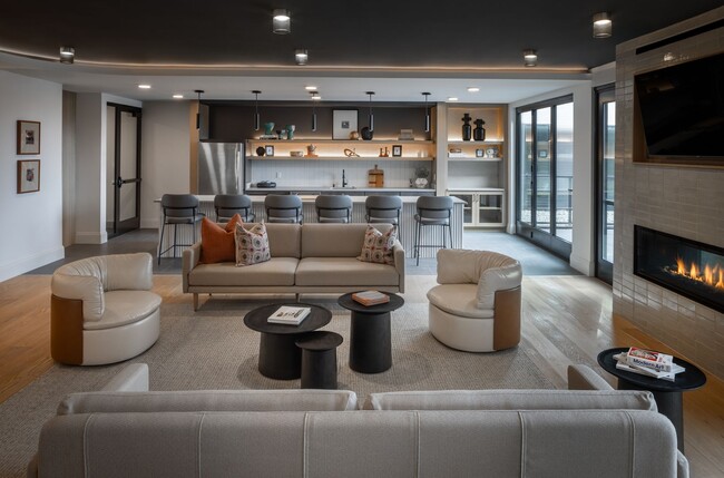 Interior Photo - The Symphony at OneNorth