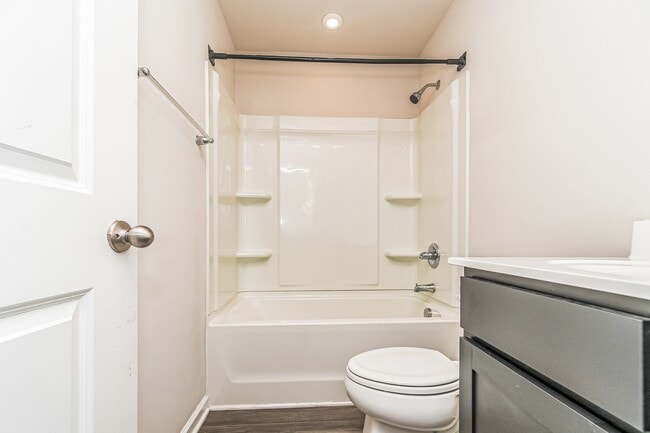 Building Photo - $500 off first month rent "Charming 3BD/2BA Home Located In Raleigh NC!!!