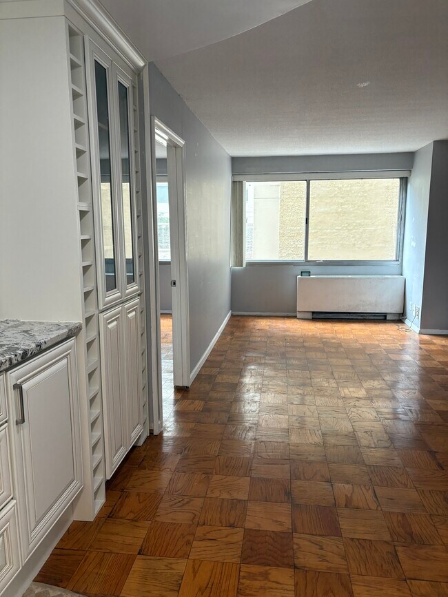 Living Room - 4515 Willard Ave