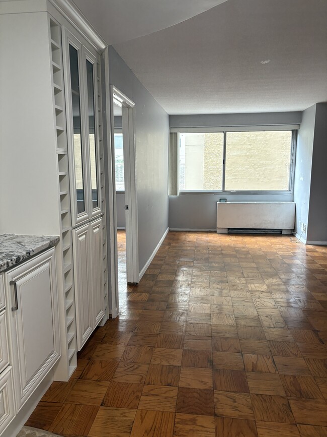 Living Room - 4515 Willard Ave