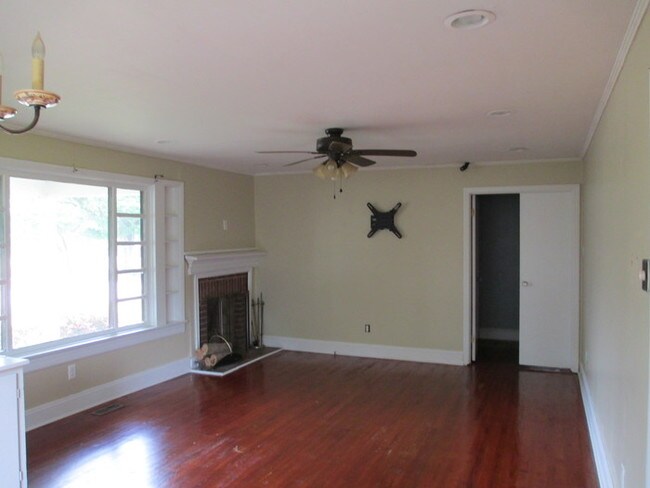 Building Photo - 718 Cedar Street, Roanoke Rapids