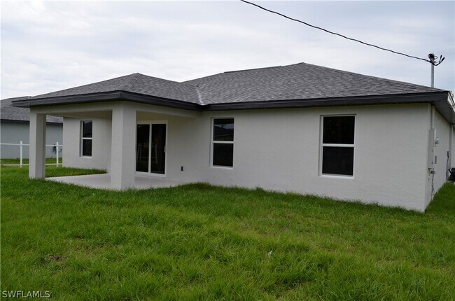Foto del edificio - 1127 NE 10th St