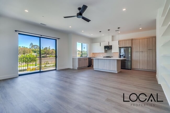 Foto del edificio - 452 N Coast Hwy 101