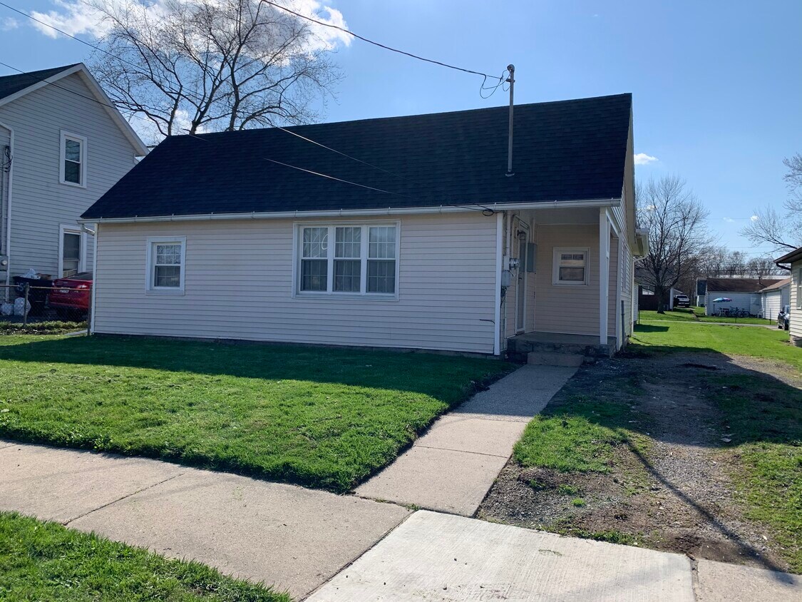 250 Troup Ave, Bowling Green, OH 43402 House Rental in Bowling Green