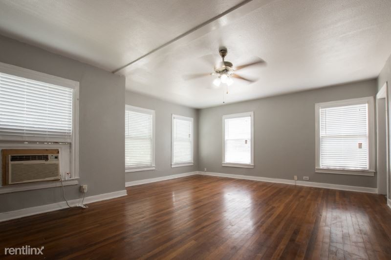 Foto principal - 2 br, 1 bath Apartment - 724 E Grayson St