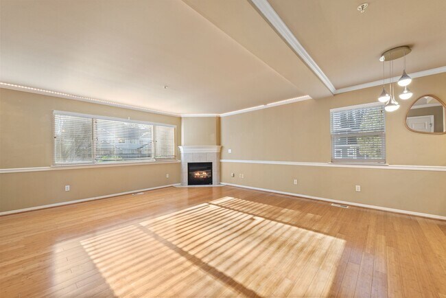 Foto del edificio - Well-appointed 3-Bedroom Townhome Near Downtown Kenmore & Bothell
