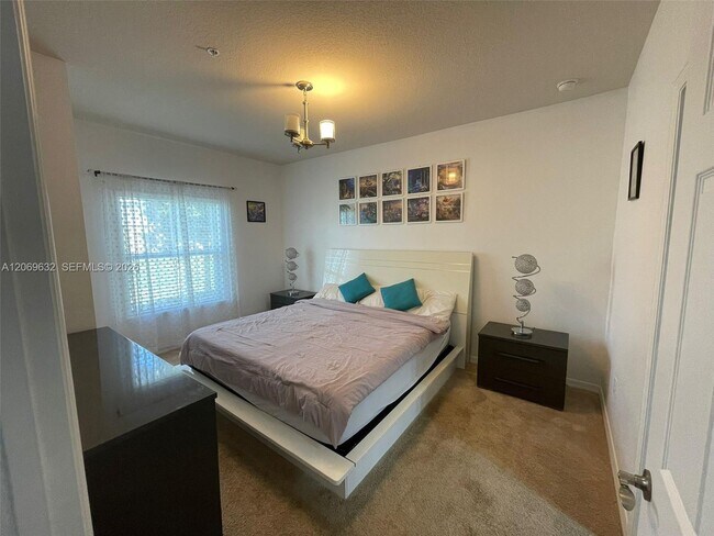 Foto del edificio - 3202 Cupid Pl