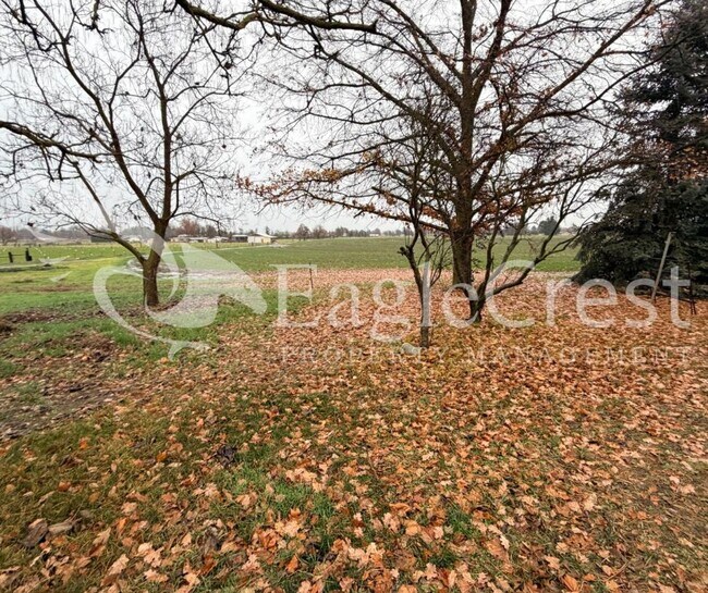 Foto del edificio - Renovated 3 Bedroom 2.5 Bath Country Home with Mountain Views & Wrap Around Porch!!