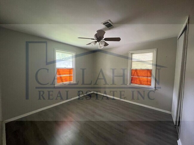Building Photo - Sherwood 3 Bedroom Home