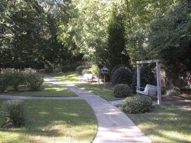 Building Photo - Foster Place Community