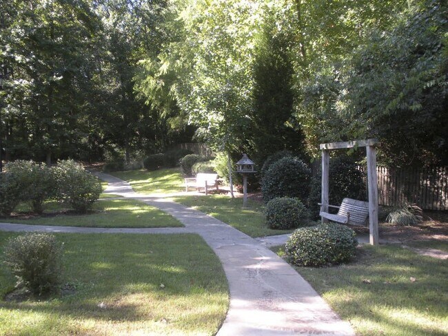 Foto del edificio - Foster Place Community