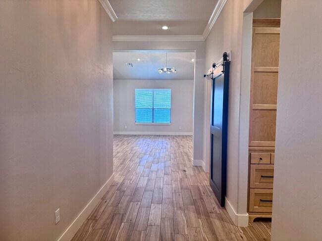 Foto del edificio - 1308 Lemon Ranch Rd