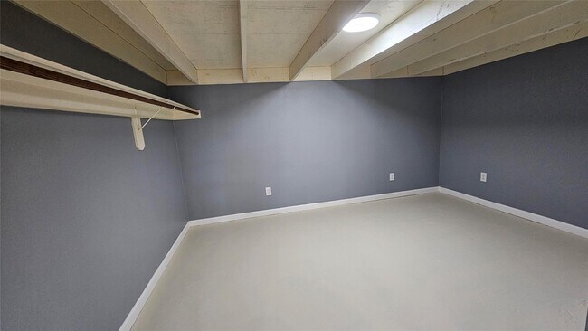 dormitorio - 23806 Brushy Woods St