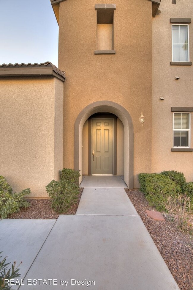 2 br, 3 bath House 11394 Newton Commons House Rental in Las