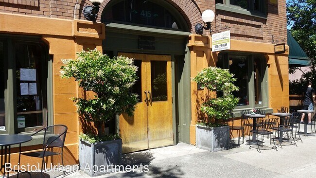 Building Photo - 415 NW 21st Ave