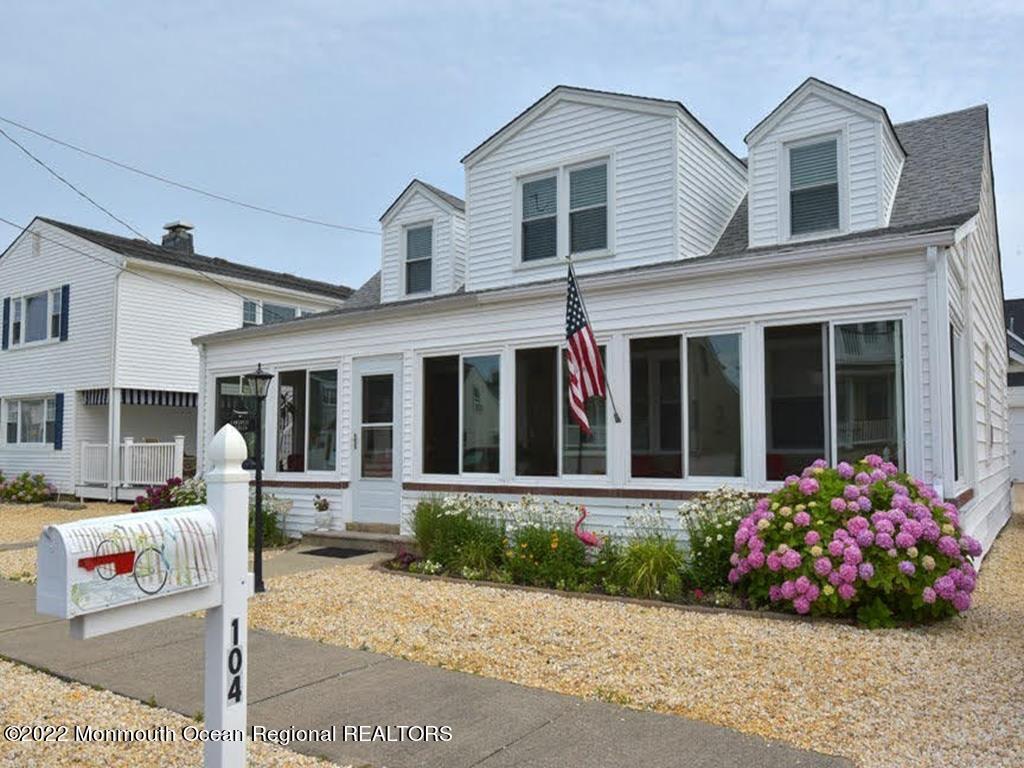 104 Elizabeth Ave, Lavallette, NJ 08735 Townhome Rentals in