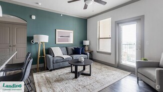 Building Photo - 12500 Shadowglen Trce
