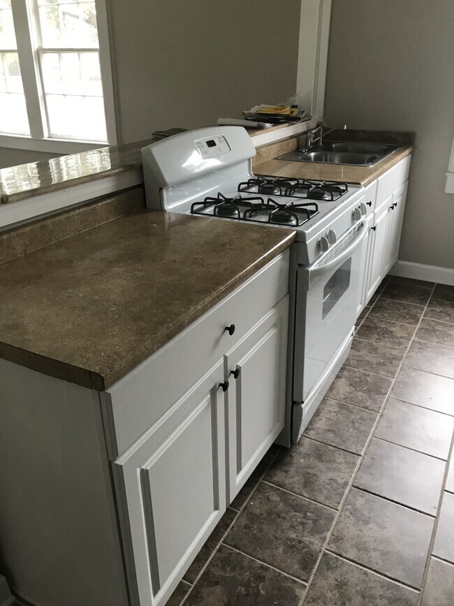 Foto del edificio - 5547 Woodlawn Pl