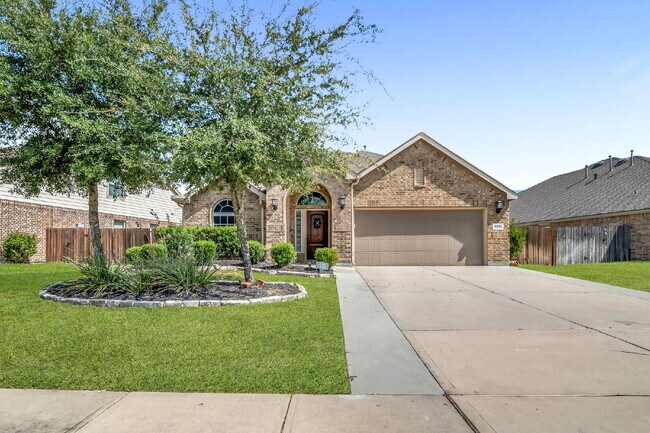 Foto del edificio - Welcome home to this beautifully maintaine...