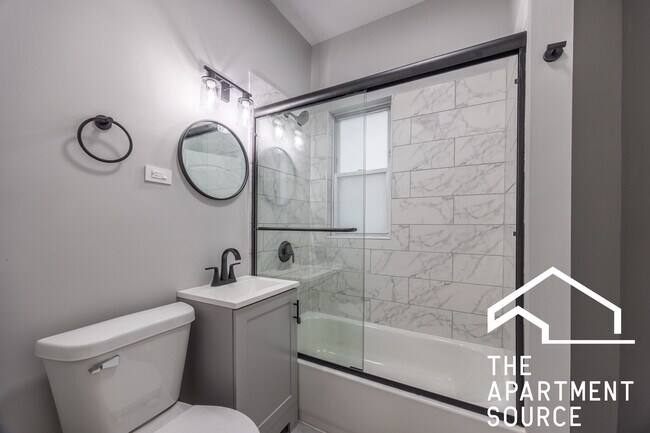Foto del edificio - 3720 W Cortland St