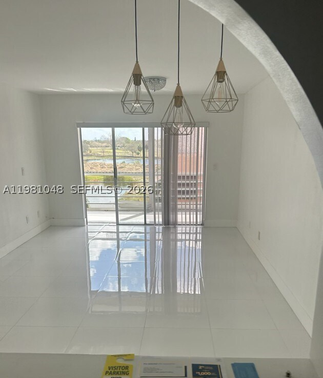 Foto del edificio - 3048 Sunrise Lakes Blvd