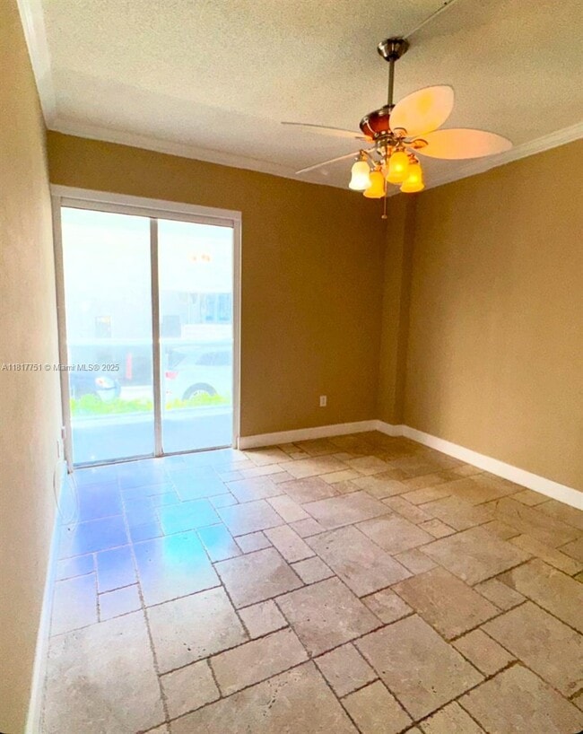 Building Photo - 20505 E Country Club Dr