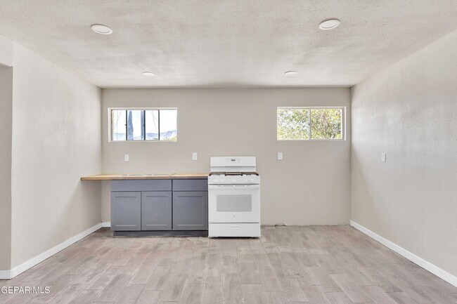 Foto del edificio - 8827 Mt Elbert Dr
