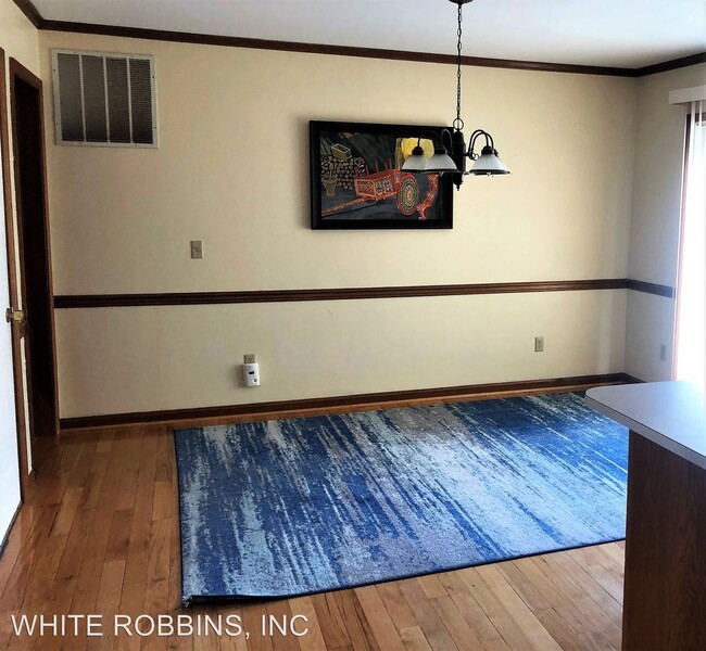 Building Photo - 5 br, 2.5 bath House - 15 Harris Circle