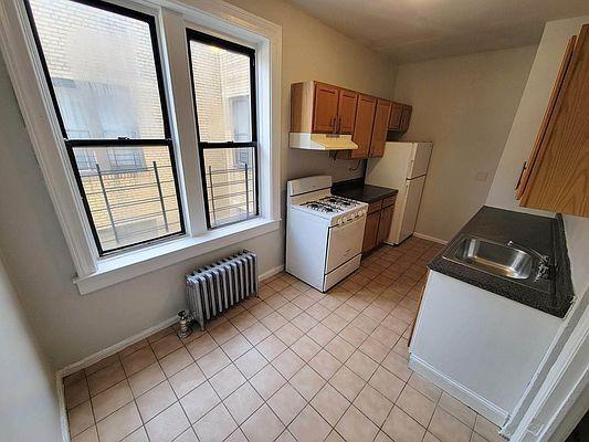 Foto principal - 2 bedroom in BRONX NY 10466