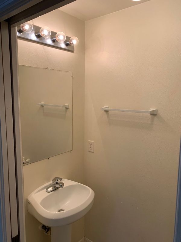 Foto del edificio - 36 Bunker View Dr