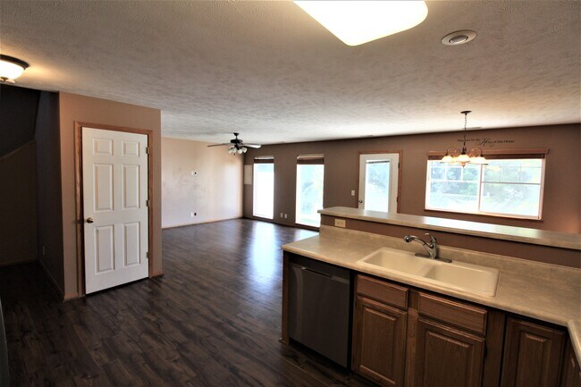 Foto del edificio - 8828 Sicily Ln
