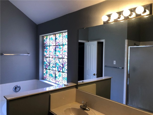 Building Photo - 510 Settlers Valley Dr